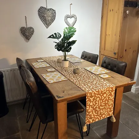 Corner * Knaresborough